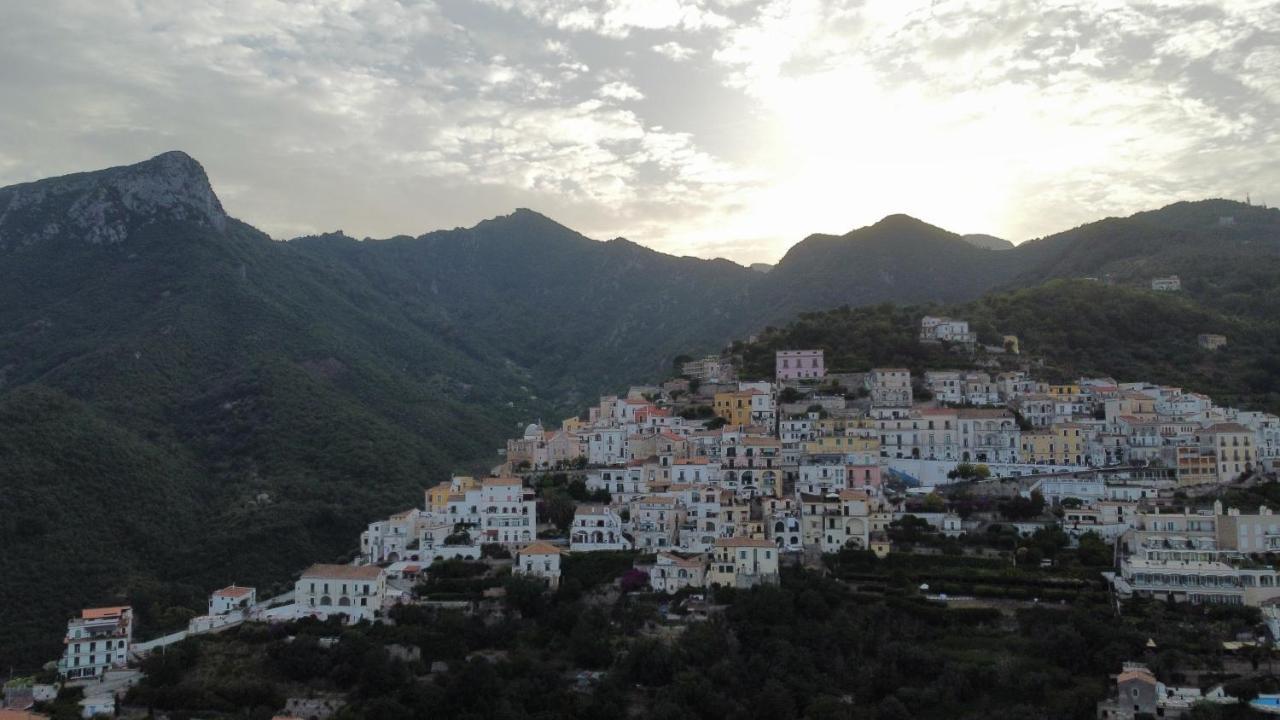 Вилла Panoramic Amalfitan Coast Hideaway Виетри Экстерьер фото